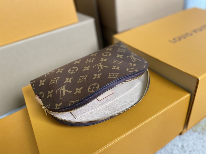 LV Clutch Bags